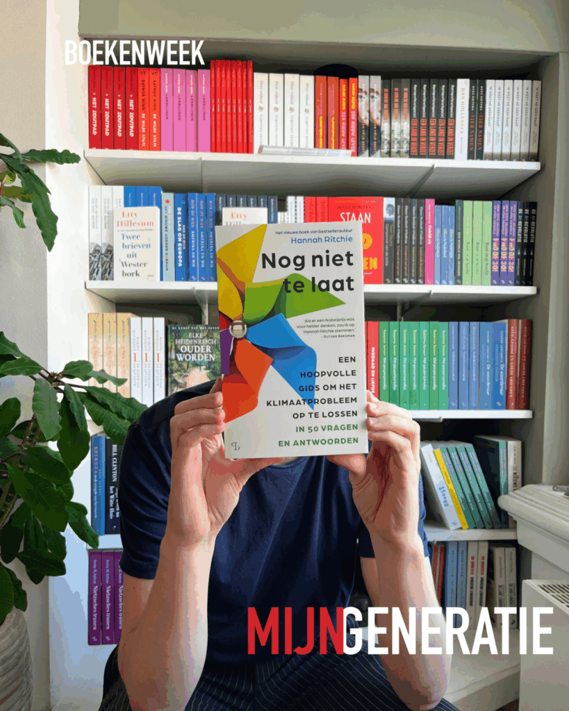 Igor met het boek Nog niet te laat van Hannah Ritchie als Boekenweektip.