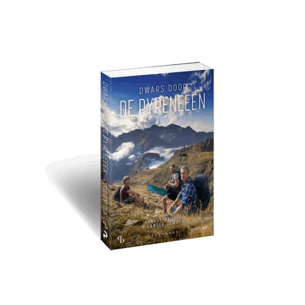 3D omslag van het boek Dwars door de Pyreneeën van Arnout Hauben